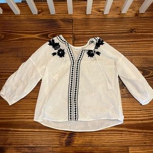 Gap linen top. Never worn and great for summer!!